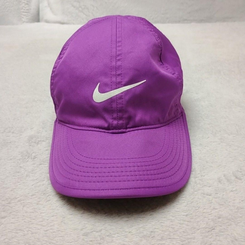 Nike Featherlight Hat Cap Strap Back Womens Purple Running Training Gym Dri-Fit